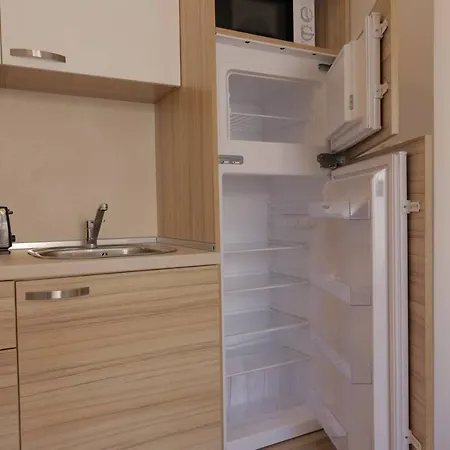 Anastasia Palace 1bedroom Apart Fr 公寓